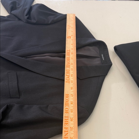 Jos. A. Bank Executive Black Suit Size 34S - Picture 6 of 14